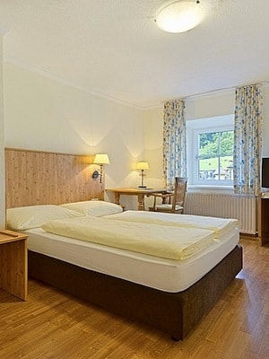 gay Wandern im Salzburger Land - ein Zimmer-Beispiel gay Wandern im Salzburger Land - ein Zimmer-Beispiel